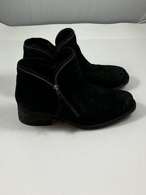 New Born Montoro Black Burnished Suede Size 10 Side Zip Ankle Boots